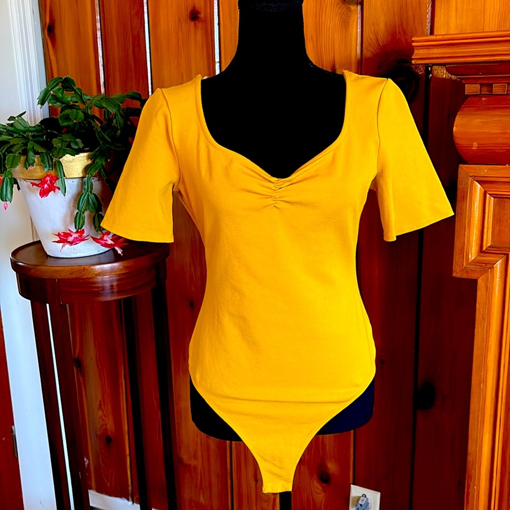 Mustard body suit Large